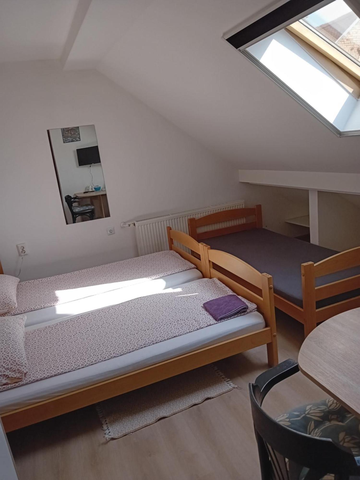Hotel Sobe Sokcic à Karlovac Extérieur photo